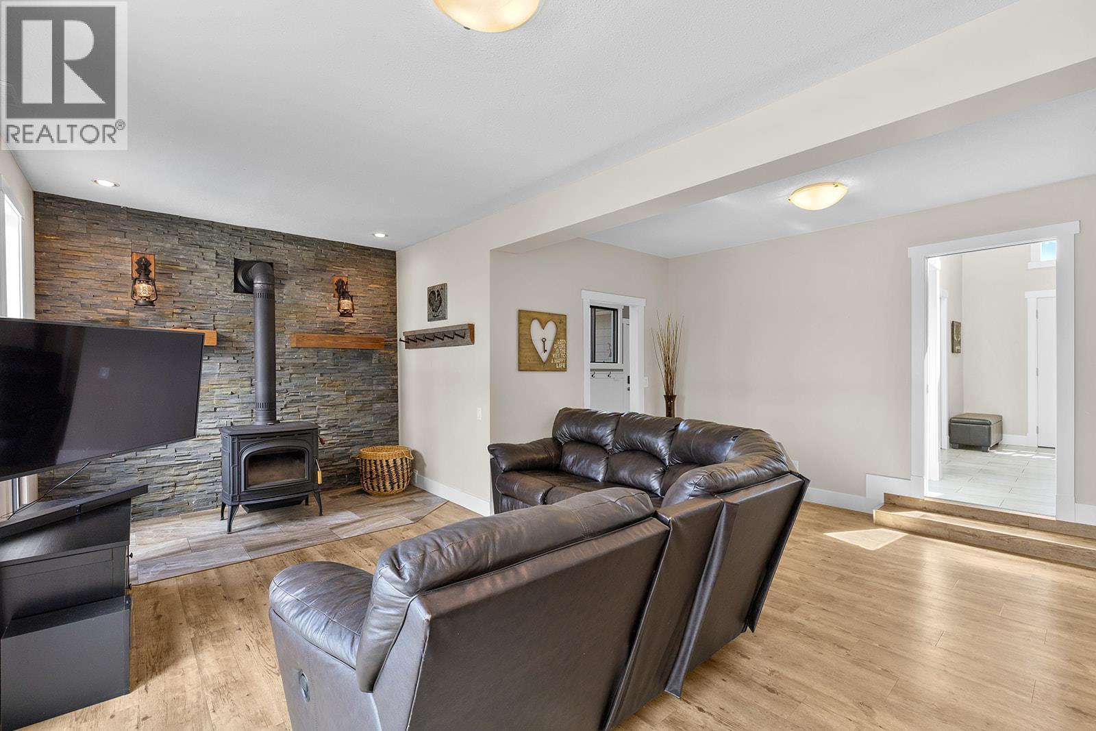 Picture for 4139 Wallace Hill  Road https://www.cirrealty.ca/reb/bc/2/10365482_38.jpg