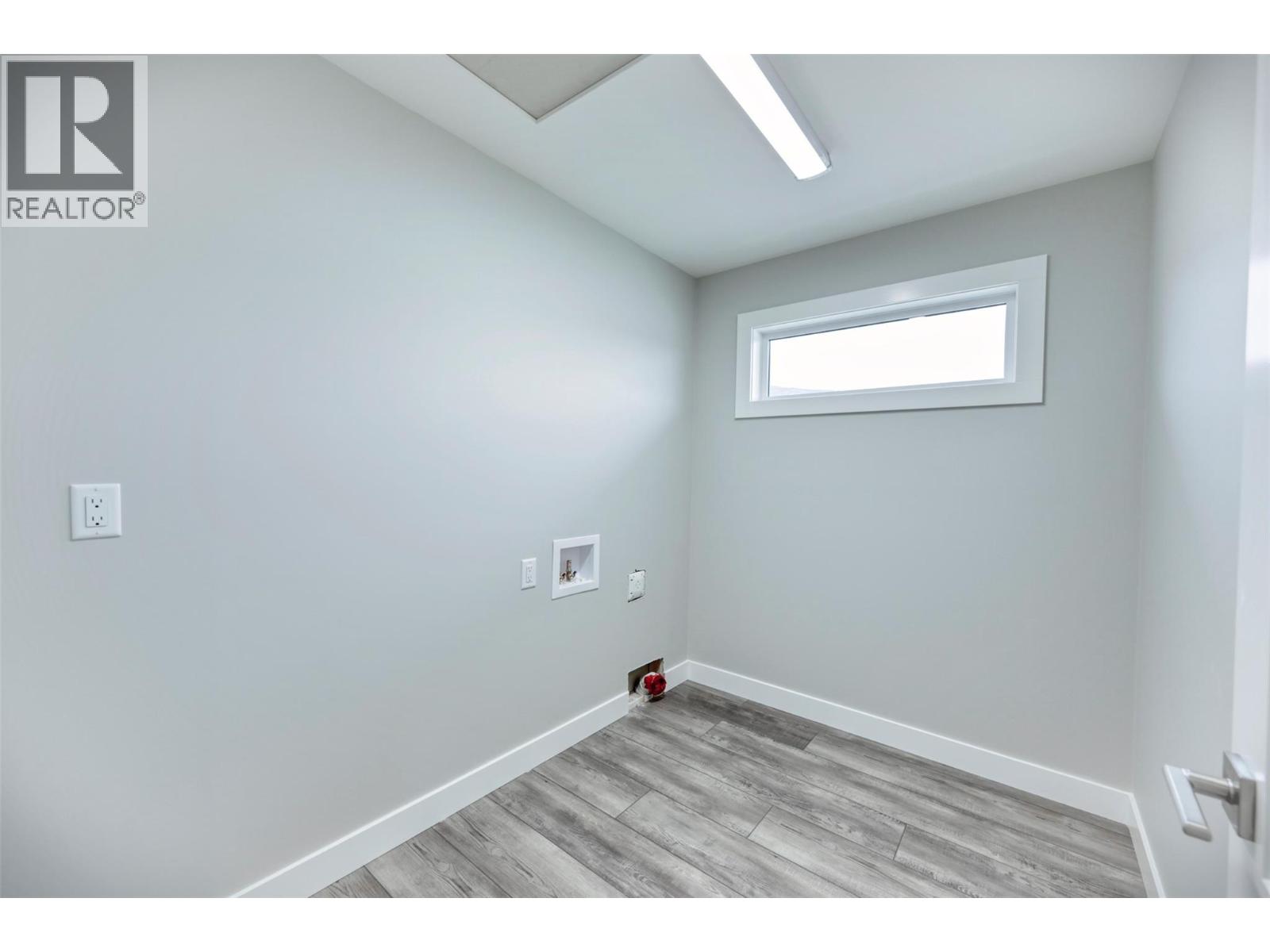 Picture for 3 Wood Duck  Way https://www.cirrealty.ca/reb/bc/2/10365572_21.jpg