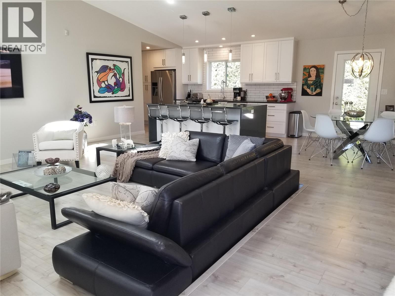 Picture for 622 Bechard  Road https://www.cirrealty.ca/reb/bc/2/10365602_14.jpg