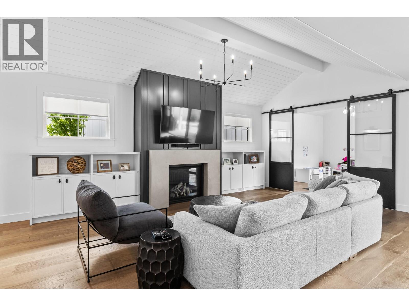 Picture for 4243 Russo  Street https://www.cirrealty.ca/reb/bc/2/10365612_23.jpg