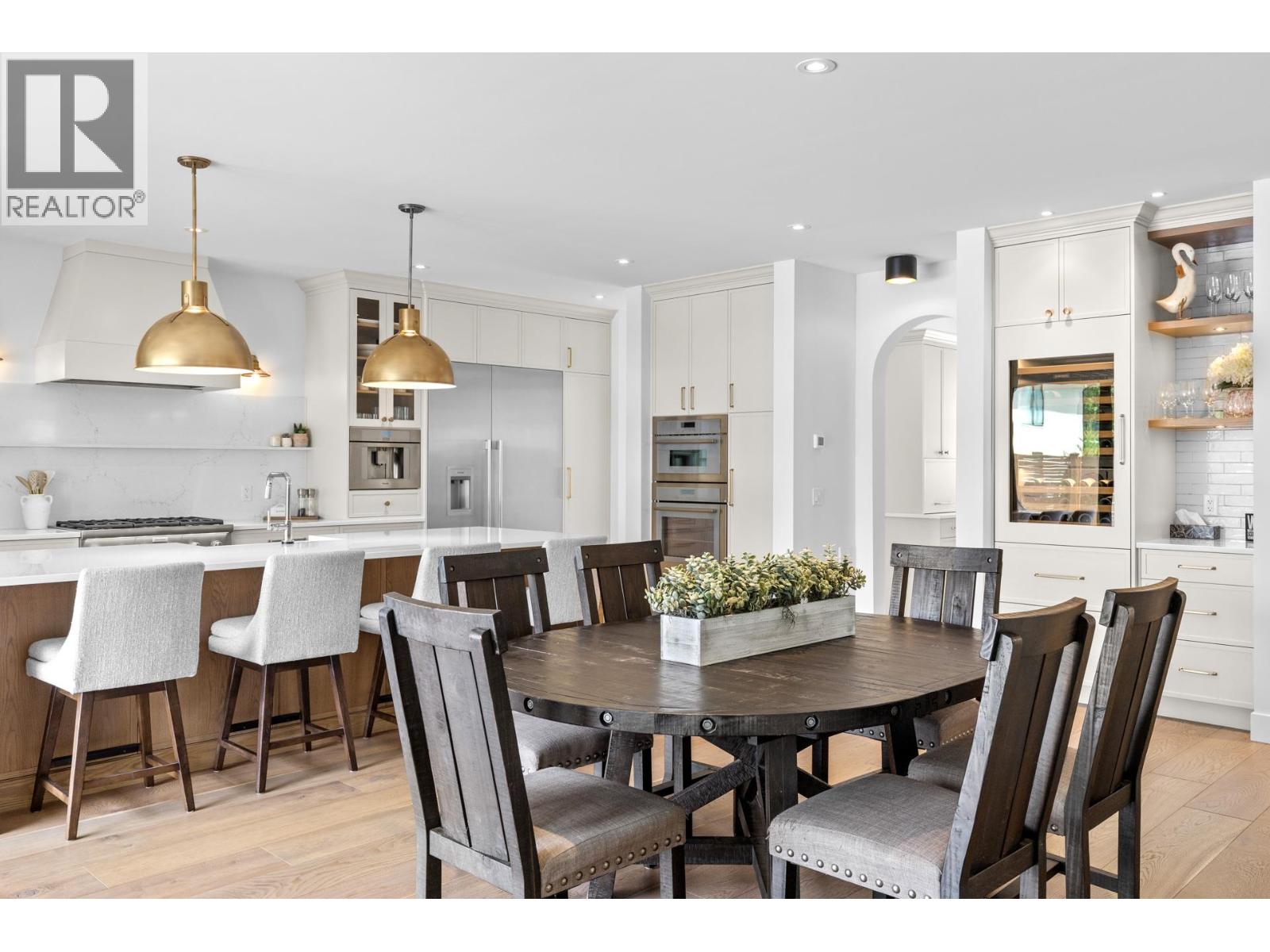 Picture for 4243 Russo  Street https://www.cirrealty.ca/reb/bc/2/10365612_27.jpg