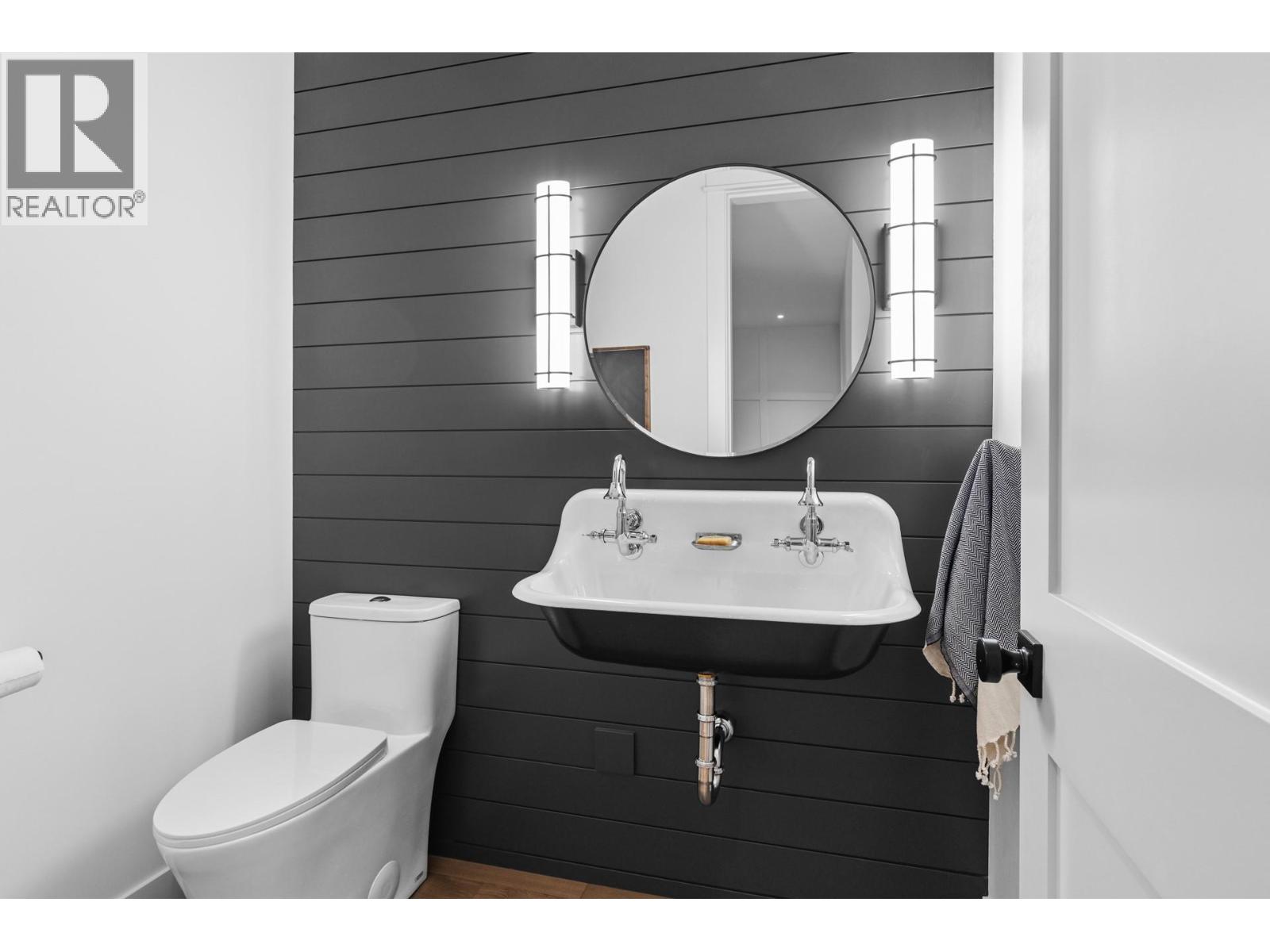 Picture for 4243 Russo  Street https://www.cirrealty.ca/reb/bc/2/10365612_31.jpg