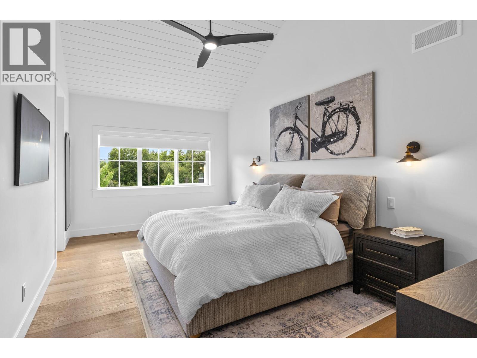 Picture for 4243 Russo  Street https://www.cirrealty.ca/reb/bc/2/10365612_41.jpg