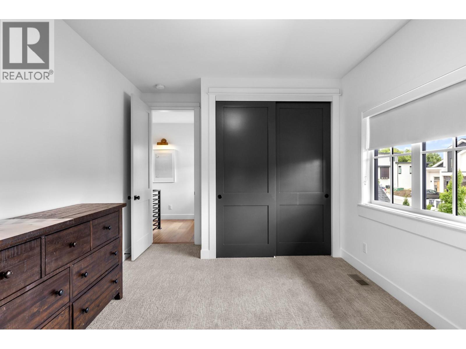 Picture for 4243 Russo  Street https://www.cirrealty.ca/reb/bc/2/10365612_51.jpg