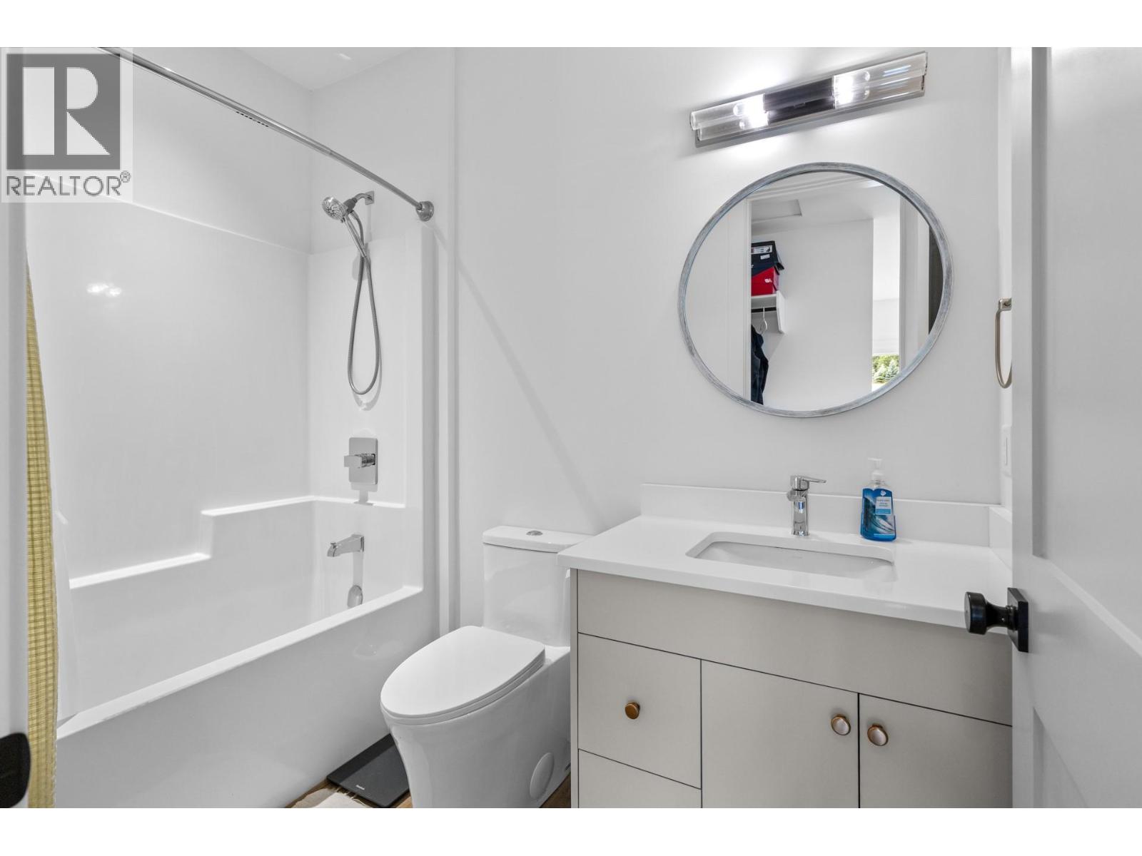 Picture for 4243 Russo  Street https://www.cirrealty.ca/reb/bc/2/10365612_72.jpg