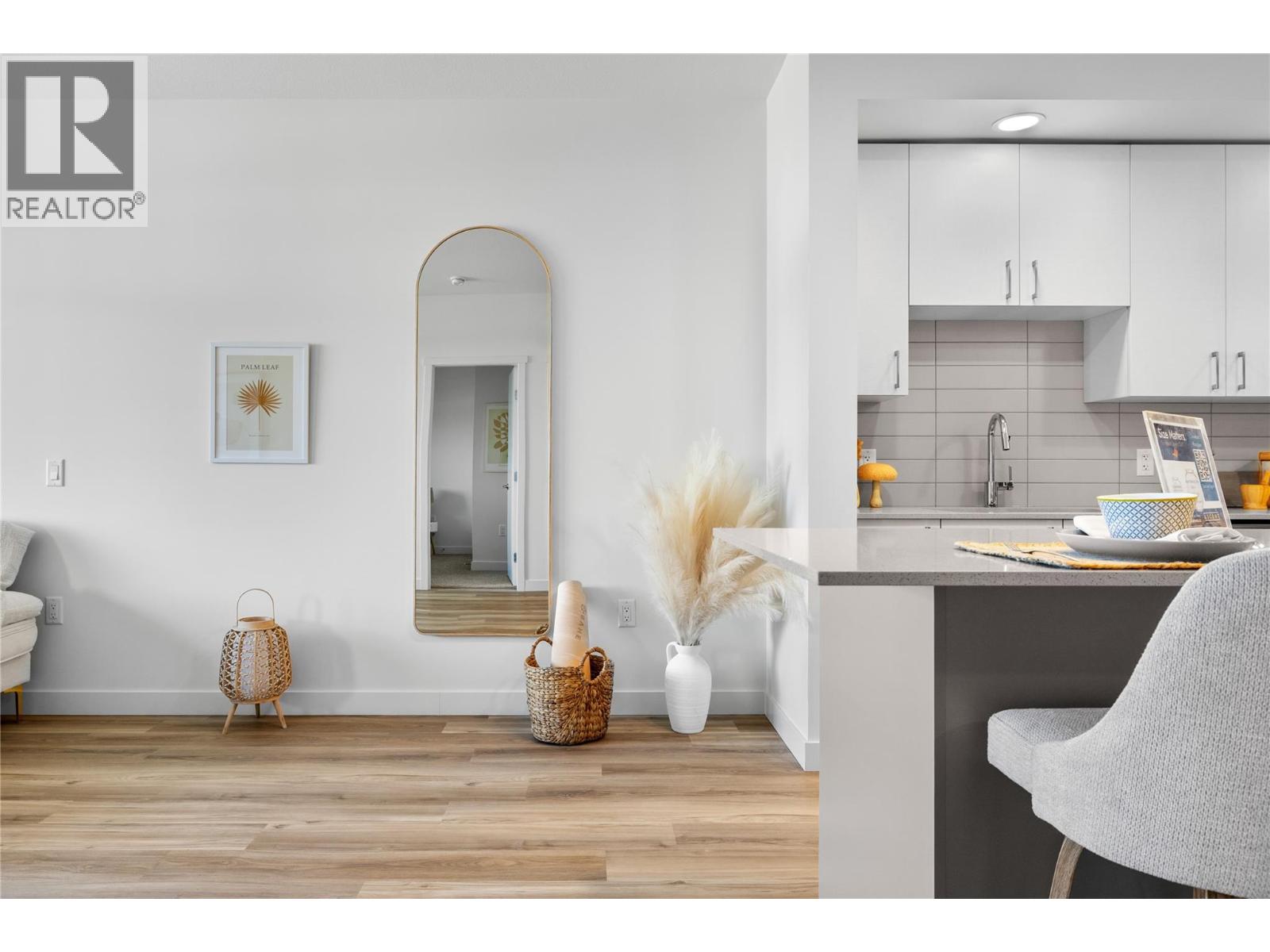 Picture for Unit #313, 1111 Frost  Road https://www.cirrealty.ca/reb/bc/2/10365642_11.jpg