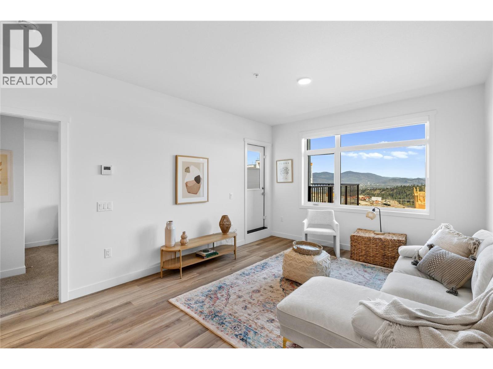 Picture for Unit #313, 1111 Frost  Road https://www.cirrealty.ca/reb/bc/2/10365642_14.jpg