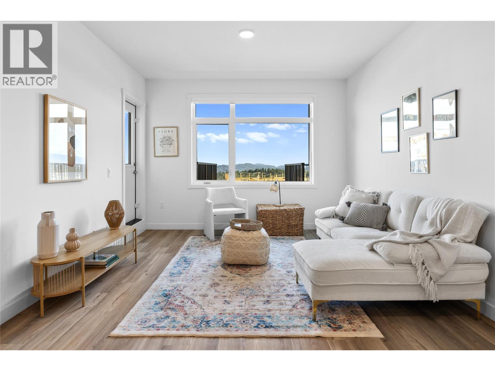 Picture for Unit #313, 1111 Frost  Road https://www.cirrealty.ca/reb/bc/2/10365642_15.jpg