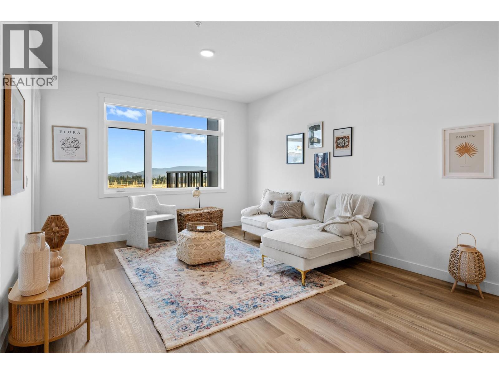 Picture for Unit #313, 1111 Frost  Road https://www.cirrealty.ca/reb/bc/2/10365642_16.jpg