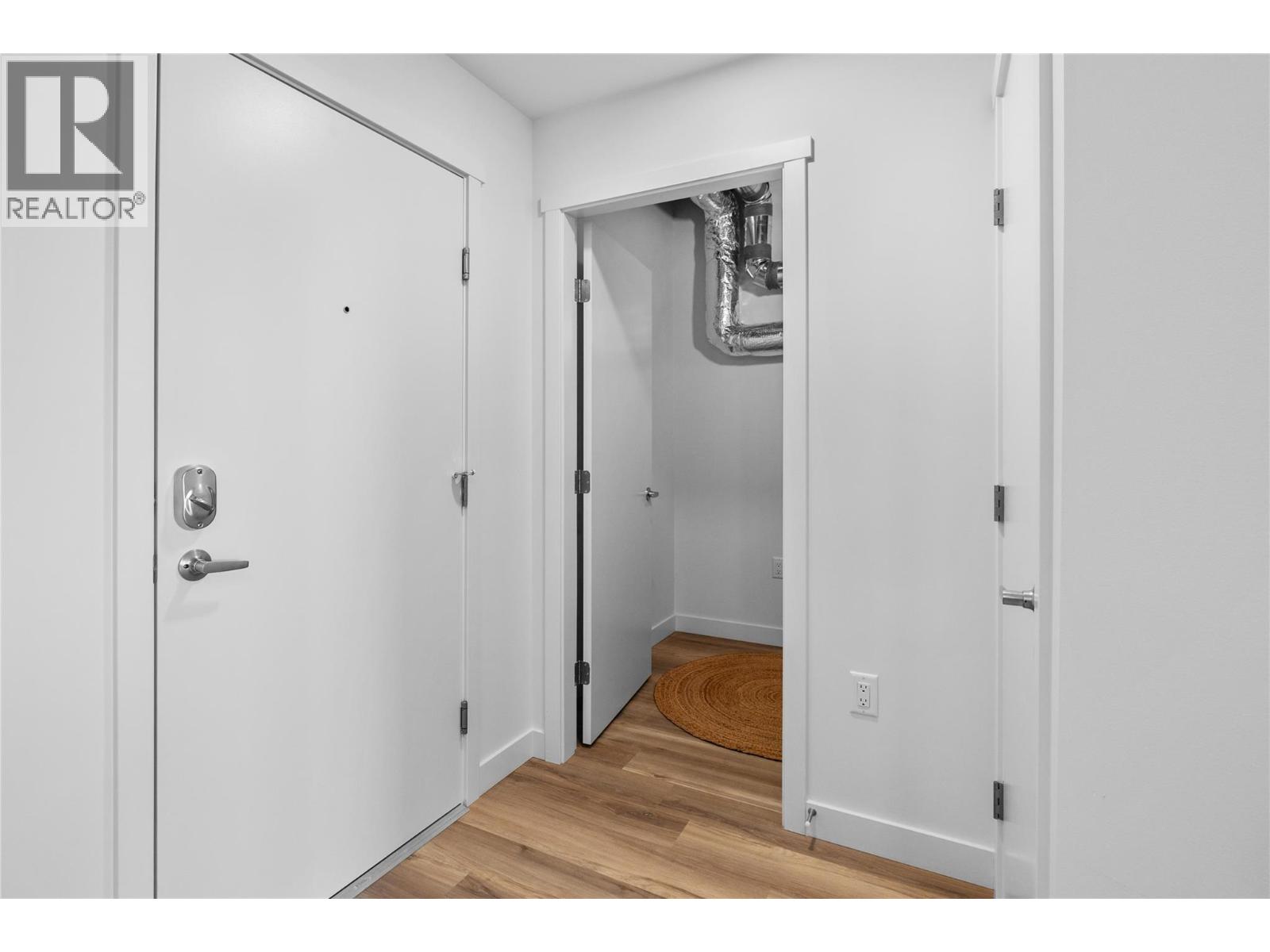 Picture for Unit #313, 1111 Frost  Road https://www.cirrealty.ca/reb/bc/2/10365642_26.jpg