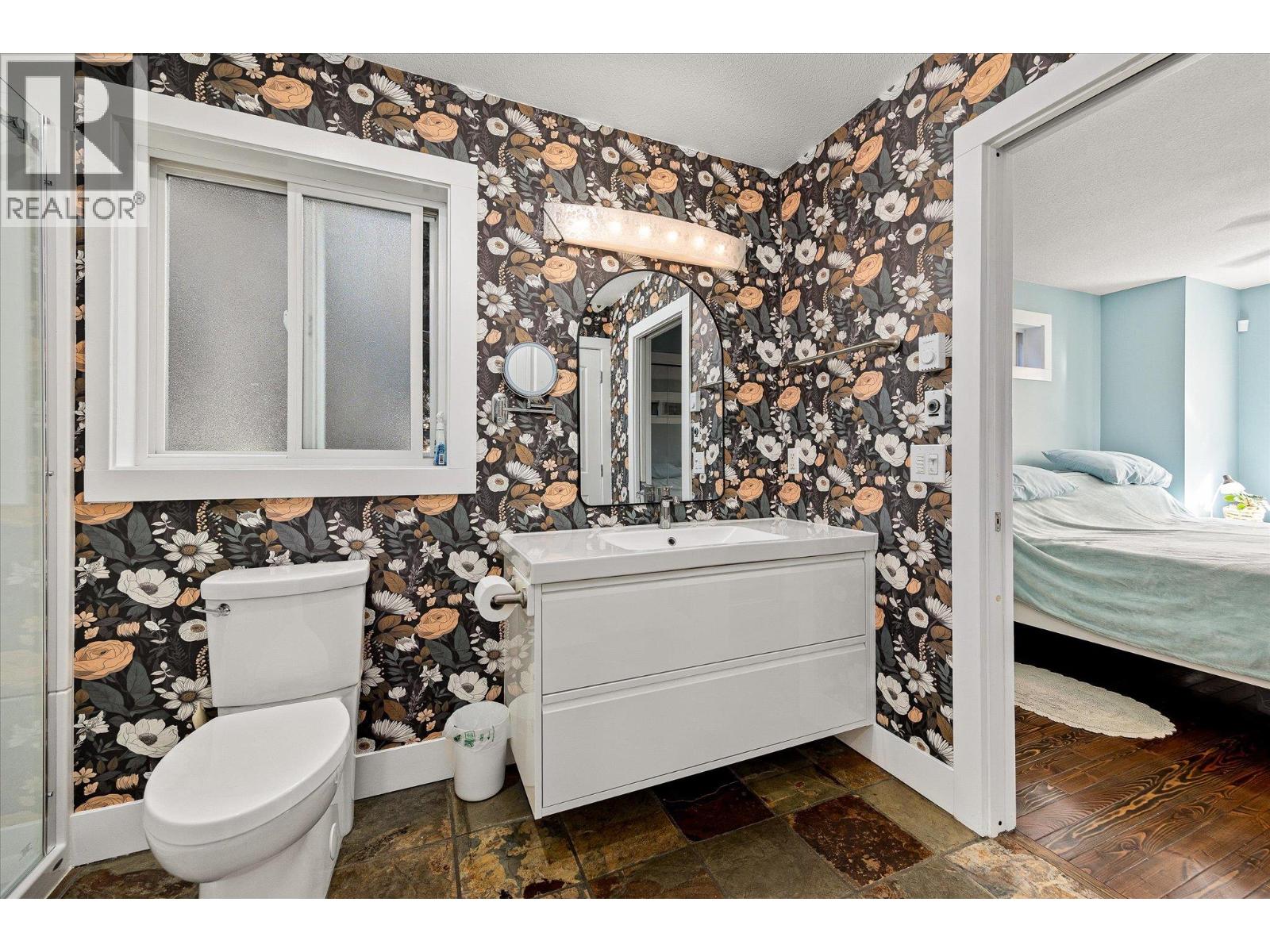 Picture for 885 Patterson  Avenue https://www.cirrealty.ca/reb/bc/2/10365722_17.jpg