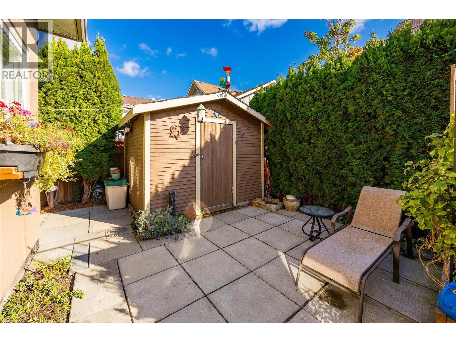 Picture for 885 Patterson  Avenue https://www.cirrealty.ca/reb/bc/2/10365722_48.jpg