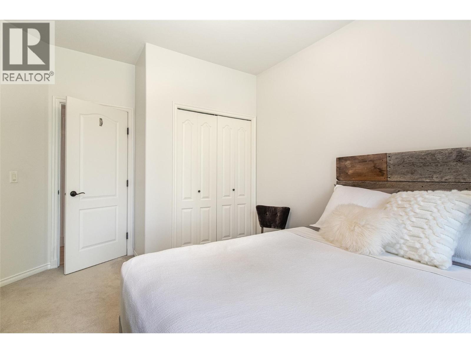 Picture for 3349 Larkspur  Court https://www.cirrealty.ca/reb/bc/2/10365792_30.jpg