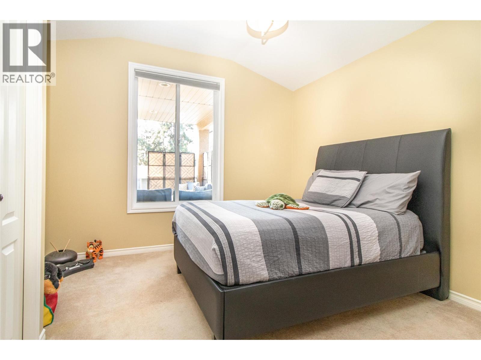 Picture for 3349 Larkspur  Court https://www.cirrealty.ca/reb/bc/2/10365792_31.jpg