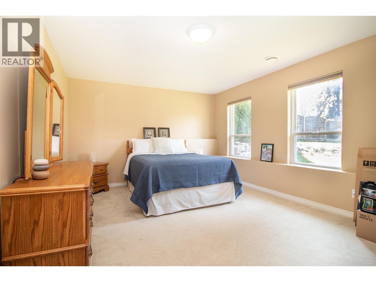 Picture for 3349 Larkspur  Court https://www.cirrealty.ca/reb/bc/2/10365792_39.jpg