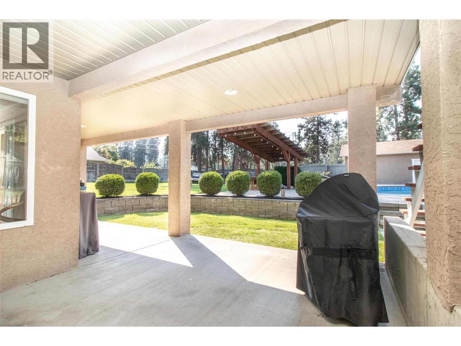 Picture for 3349 Larkspur  Court https://www.cirrealty.ca/reb/bc/2/10365792_53.jpg