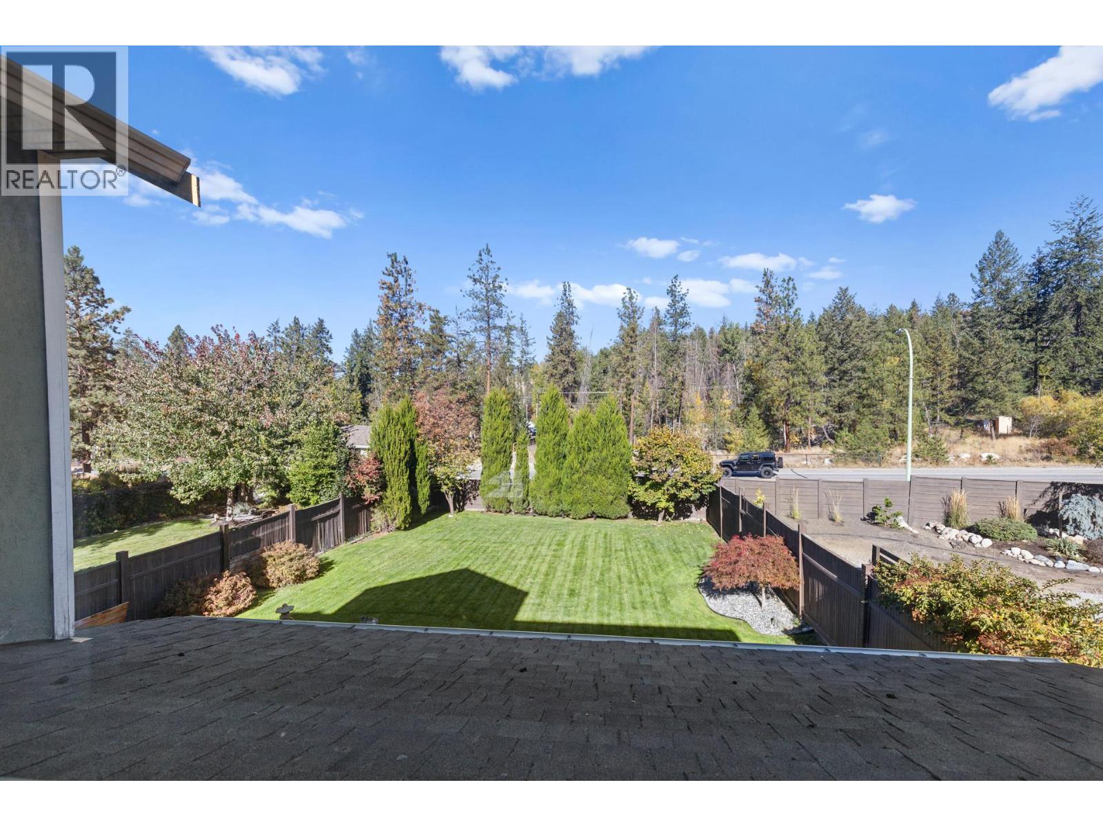 Picture for 898 Paret  Crescent https://www.cirrealty.ca/reb/bc/2/10365802_38.jpg