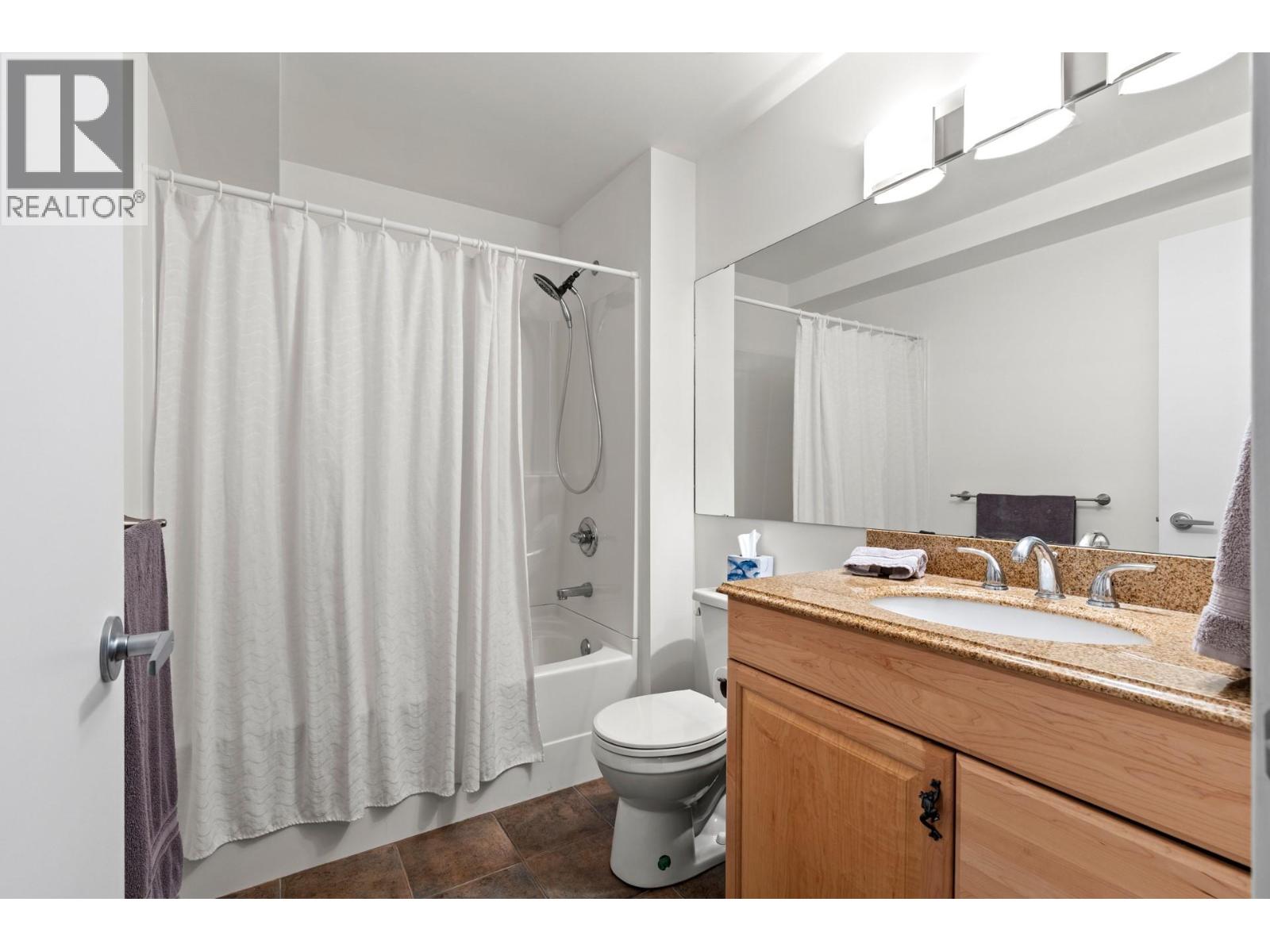 Picture for 898 Paret  Crescent https://www.cirrealty.ca/reb/bc/2/10365802_49.jpg