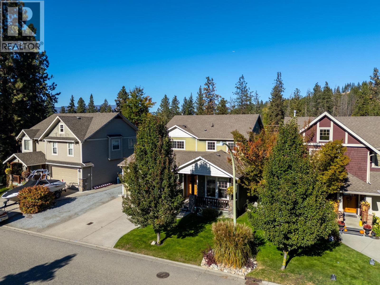 Picture for 898 Paret  Crescent https://www.cirrealty.ca/reb/bc/2/10365802_71.jpg