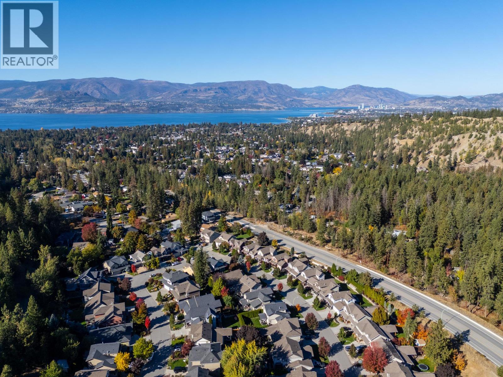 Picture for 898 Paret  Crescent https://www.cirrealty.ca/reb/bc/2/10365802_78.jpg