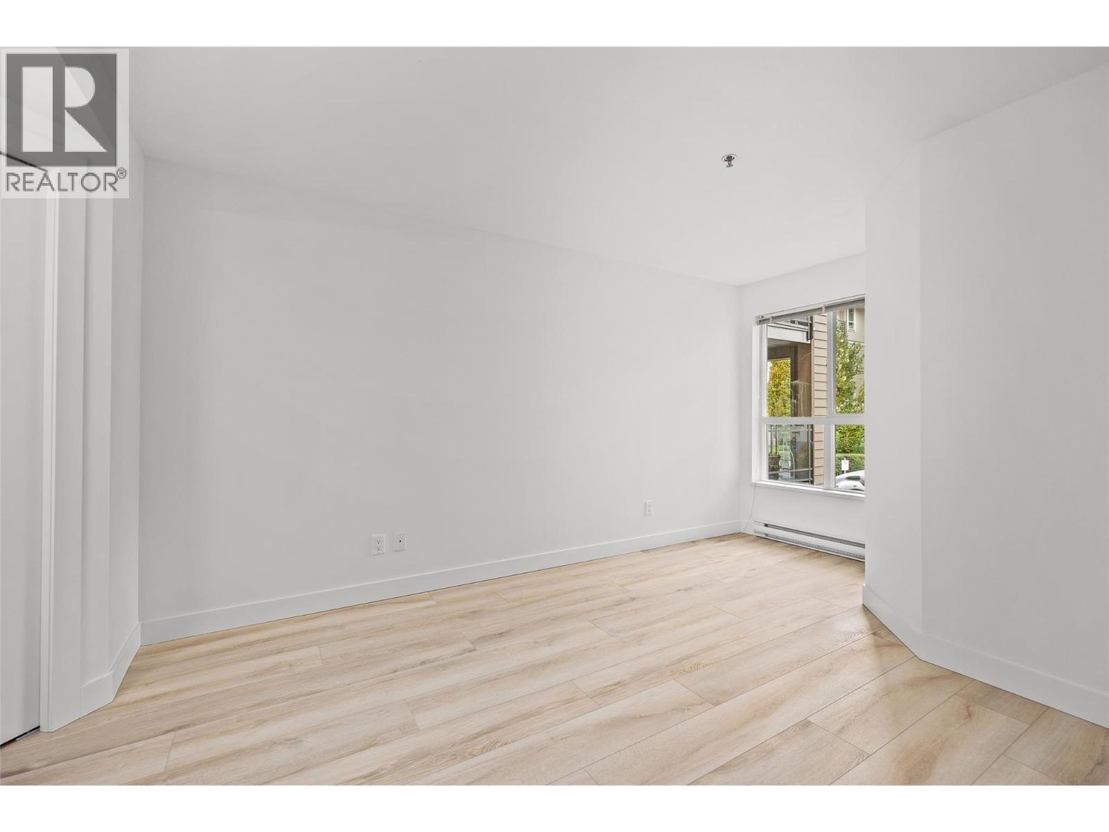 Picture for Unit #241, 1099 Sunset  Drive https://www.cirrealty.ca/reb/bc/2/10365812_20.jpg