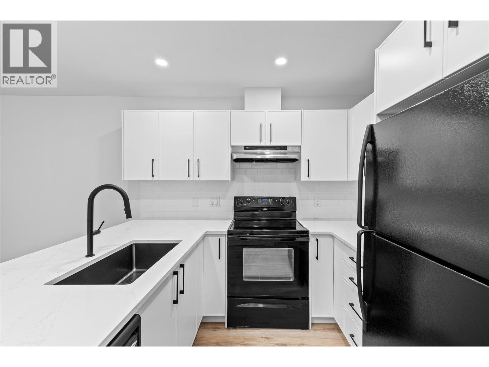 Picture for Unit #241, 1099 Sunset  Drive https://www.cirrealty.ca/reb/bc/2/10365812_9.jpg