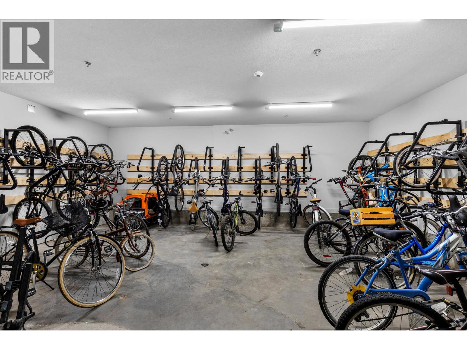 Picture for Unit #506, 3630 Mission Springs  Drive https://www.cirrealty.ca/reb/bc/2/10365842_38.jpg