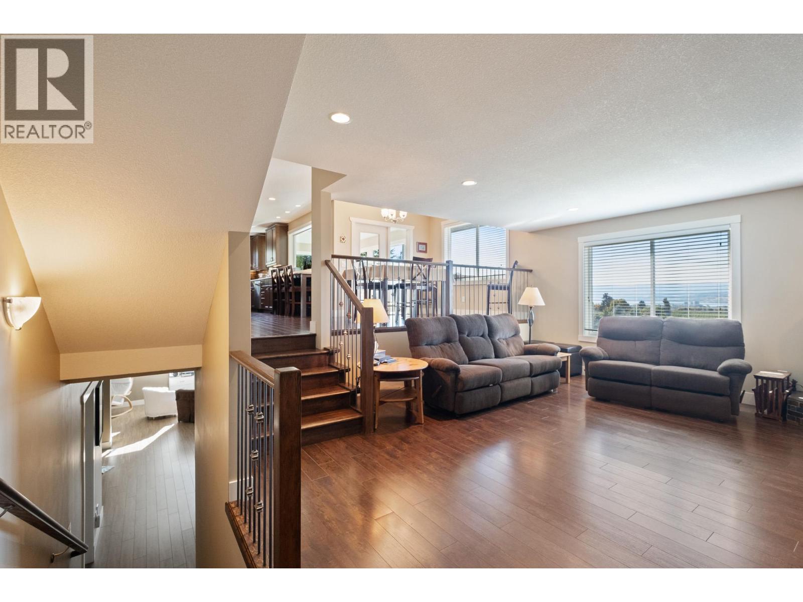 Picture for 3769 Spiers  Road https://www.cirrealty.ca/reb/bc/2/10366112_25.jpg