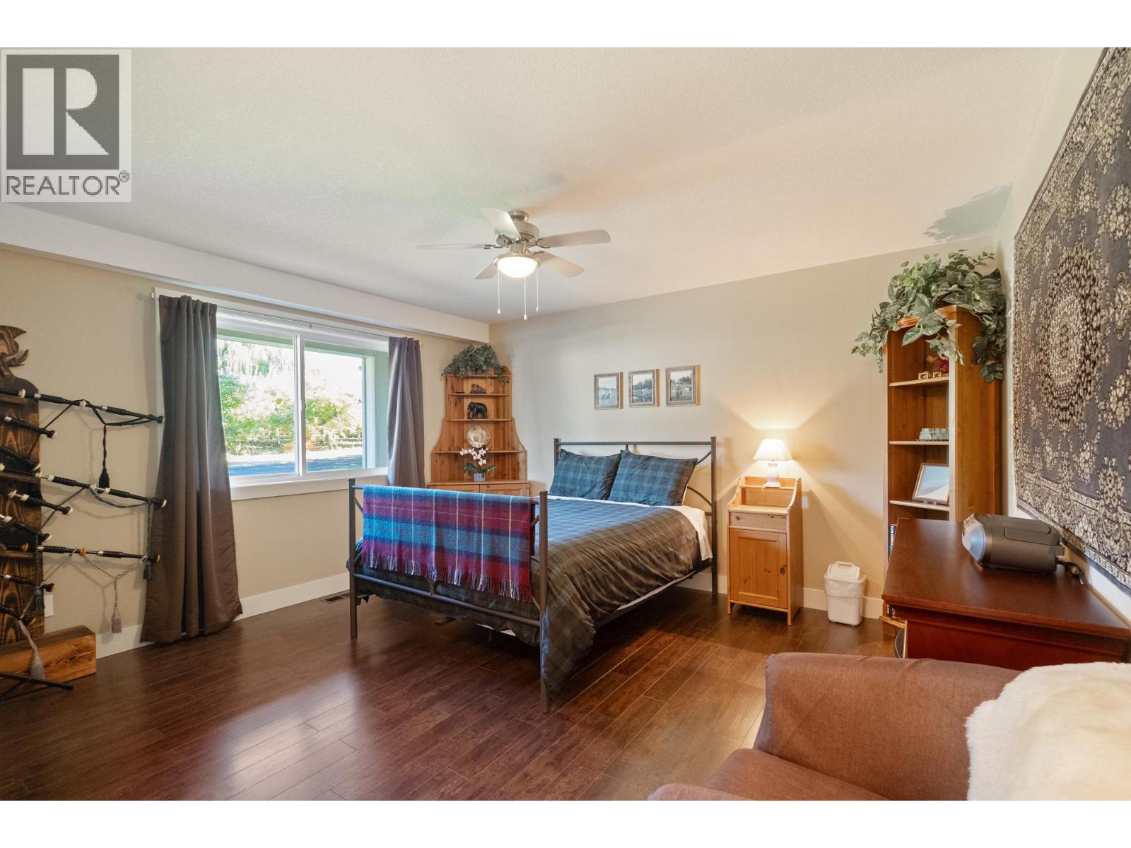 Picture for 3769 Spiers  Road https://www.cirrealty.ca/reb/bc/2/10366112_29.jpg