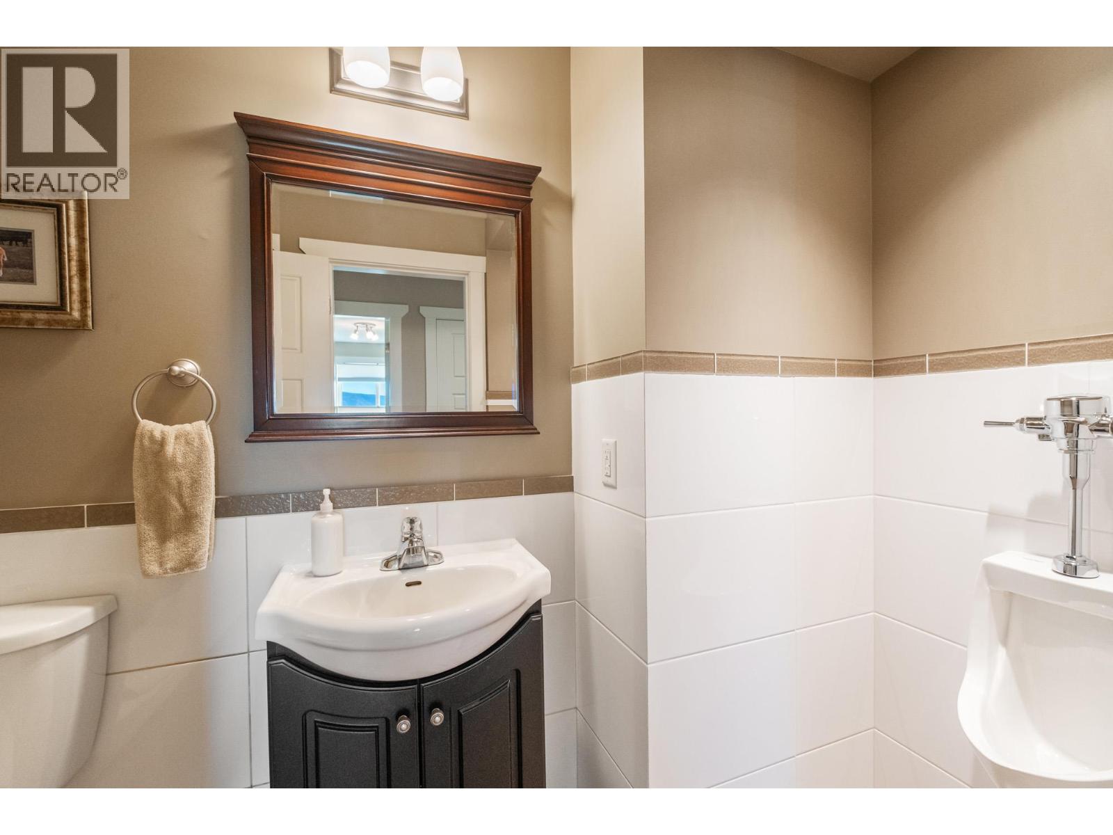 Picture for 3769 Spiers  Road https://www.cirrealty.ca/reb/bc/2/10366112_36.jpg