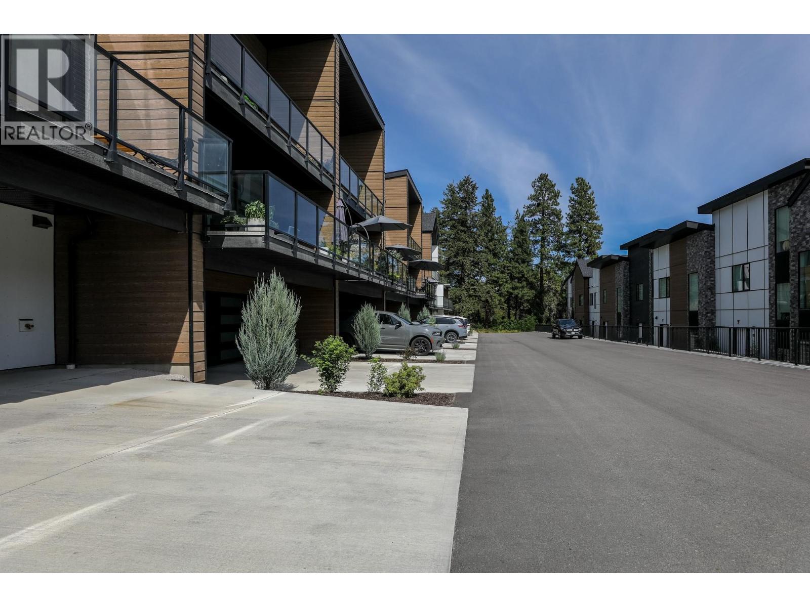 Picture for Unit #407, 2735 Shannon Lake  Road https://www.cirrealty.ca/reb/bc/2/10366122_12.jpg