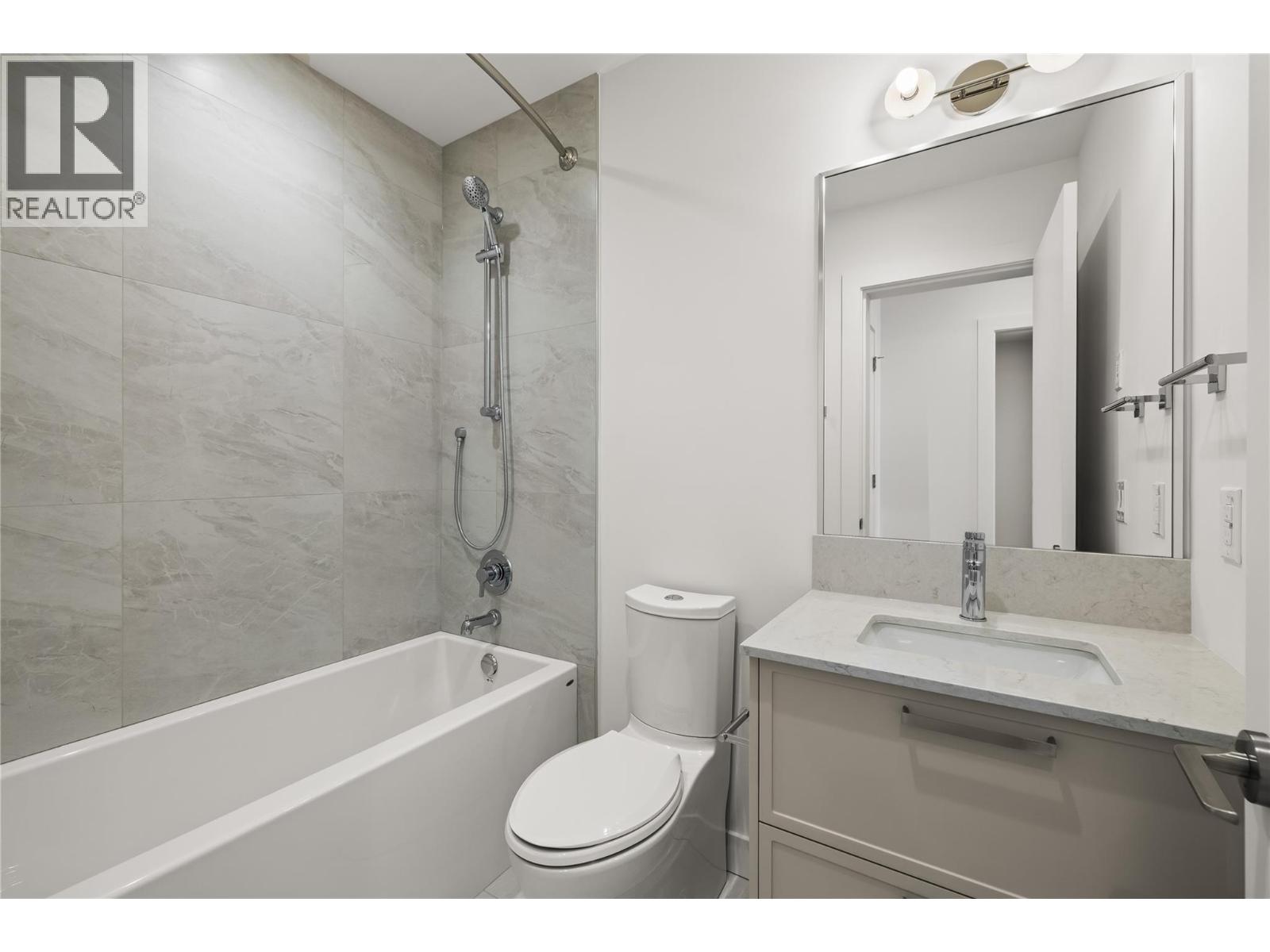 Picture for Unit #306, 3340 Lakeshore  Drive https://www.cirrealty.ca/reb/bc/2/10366142_28.jpg