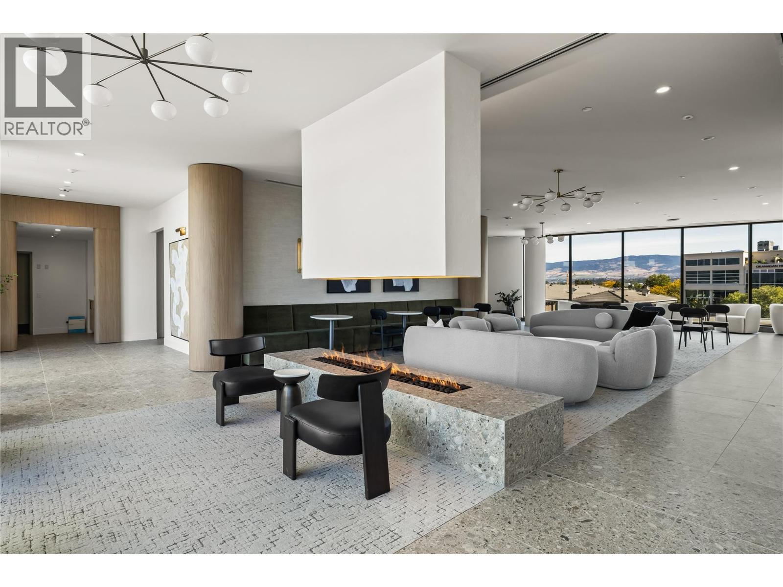 Picture for Unit #306, 3340 Lakeshore  Drive https://www.cirrealty.ca/reb/bc/2/10366142_39.jpg