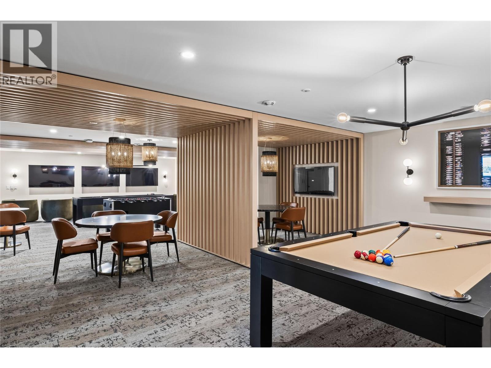 Picture for Unit #306, 3340 Lakeshore  Drive https://www.cirrealty.ca/reb/bc/2/10366142_47.jpg