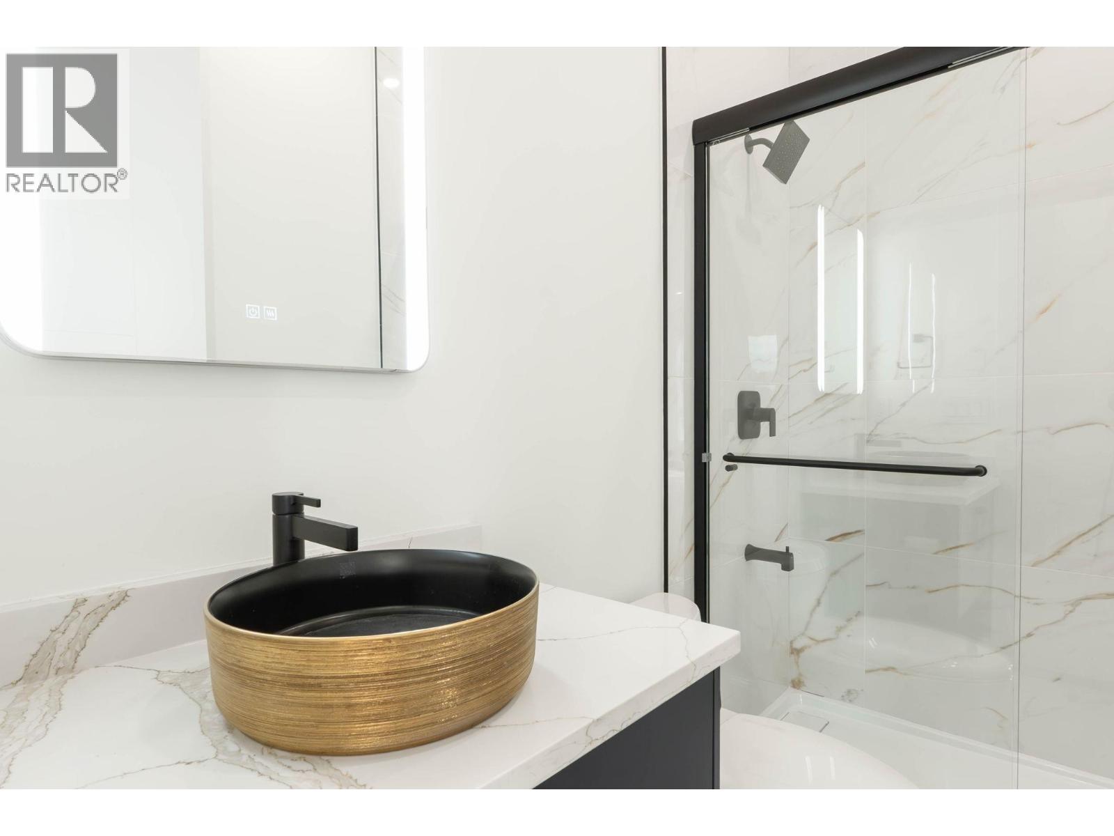 Picture for Unit #30, 830 Westview  Way https://www.cirrealty.ca/reb/bc/2/10366242_23.jpg