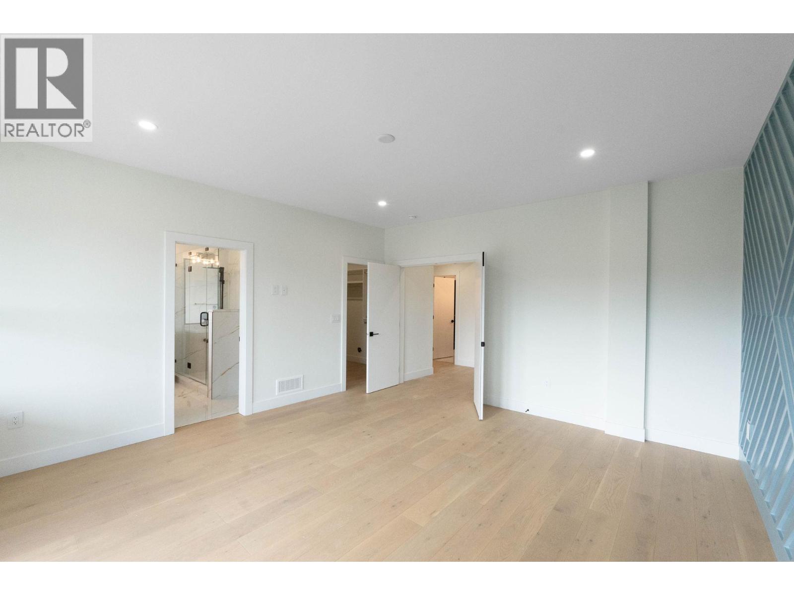 Picture for Unit #30, 830 Westview  Way https://www.cirrealty.ca/reb/bc/2/10366242_26.jpg