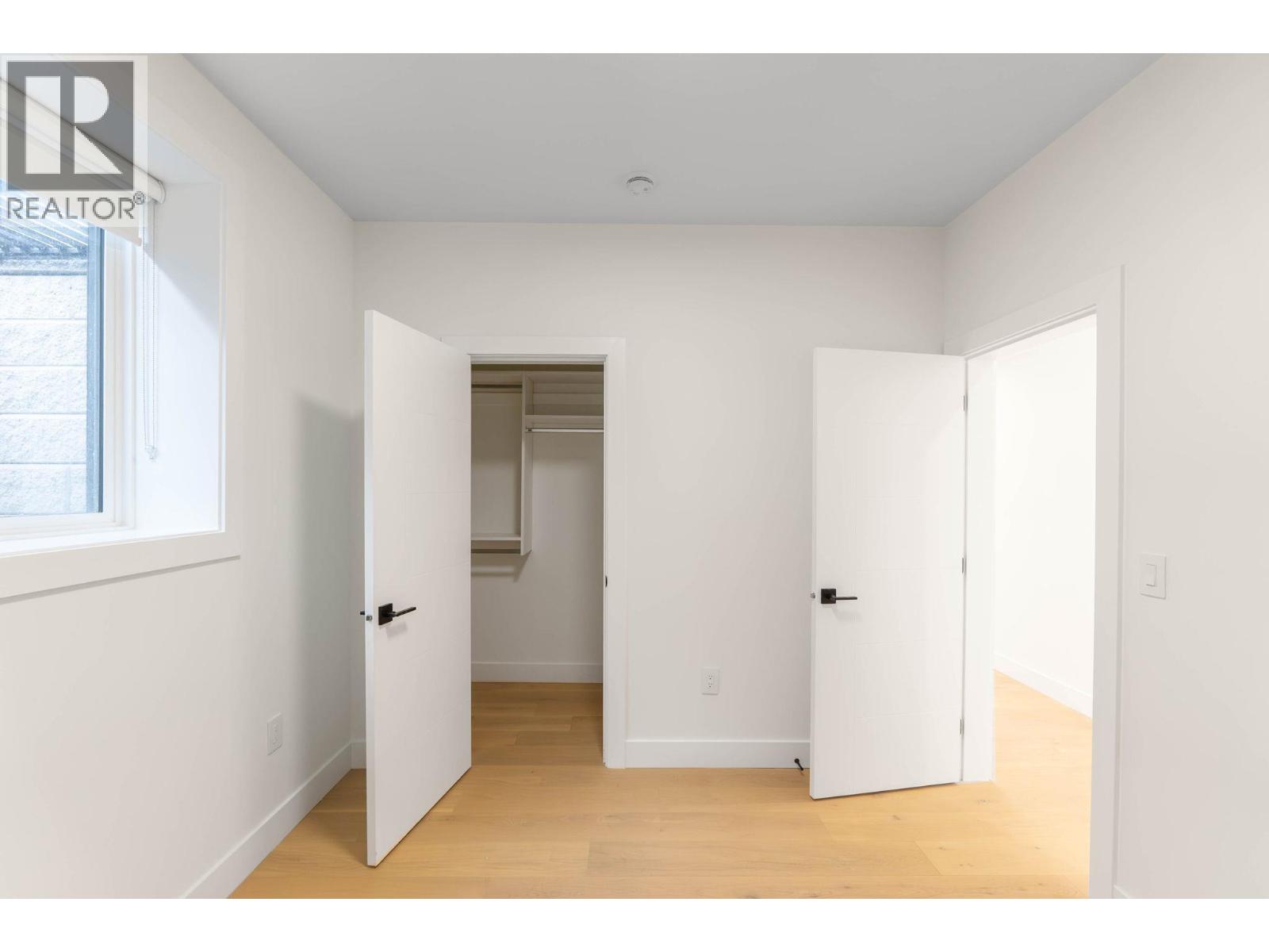 Picture for Unit #30, 830 Westview  Way https://www.cirrealty.ca/reb/bc/2/10366242_37.jpg