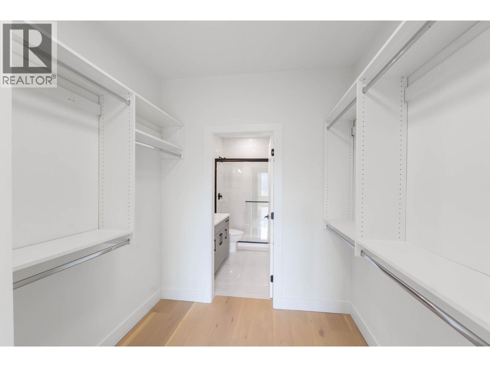 Picture for Unit #30, 830 Westview  Way https://www.cirrealty.ca/reb/bc/2/10366242_40.jpg