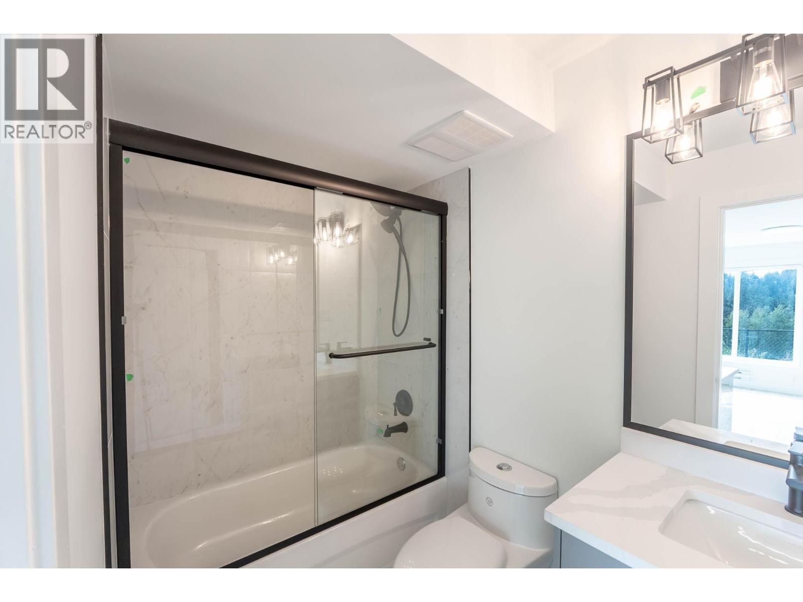 Picture for Unit #30, 830 Westview  Way https://www.cirrealty.ca/reb/bc/2/10366242_48.jpg