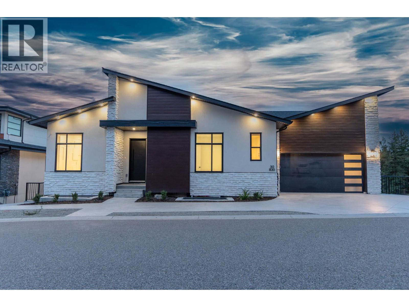 Picture for Unit #30, 830 Westview  Way https://www.cirrealty.ca/reb/bc/2/10366242_6.jpg
