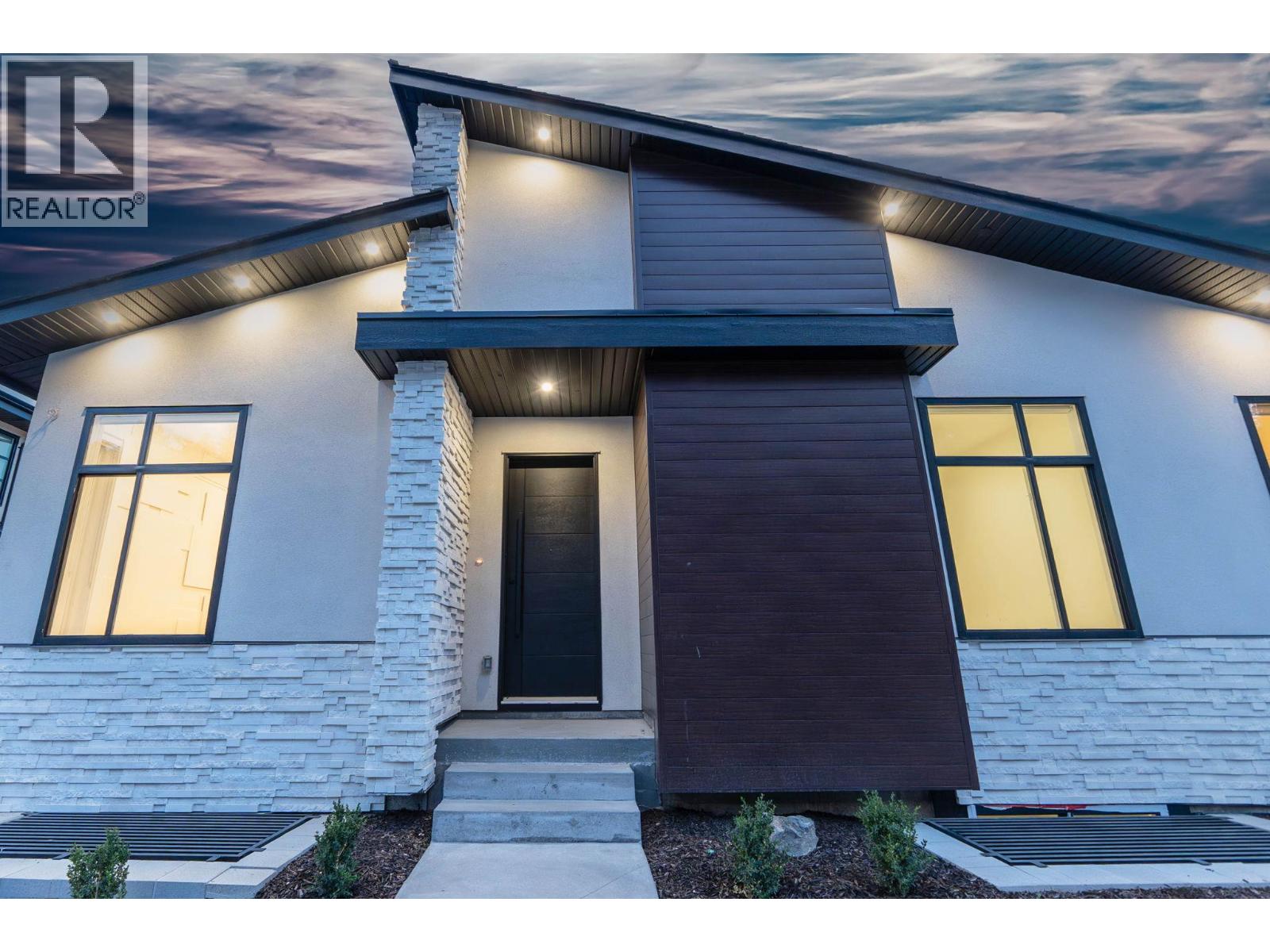 Picture for Unit #30, 830 Westview  Way https://www.cirrealty.ca/reb/bc/2/10366242_61.jpg