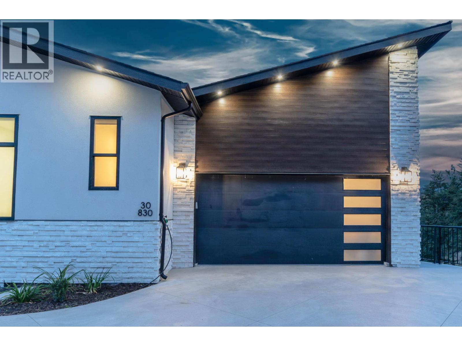 Picture for Unit #30, 830 Westview  Way https://www.cirrealty.ca/reb/bc/2/10366242_63.jpg