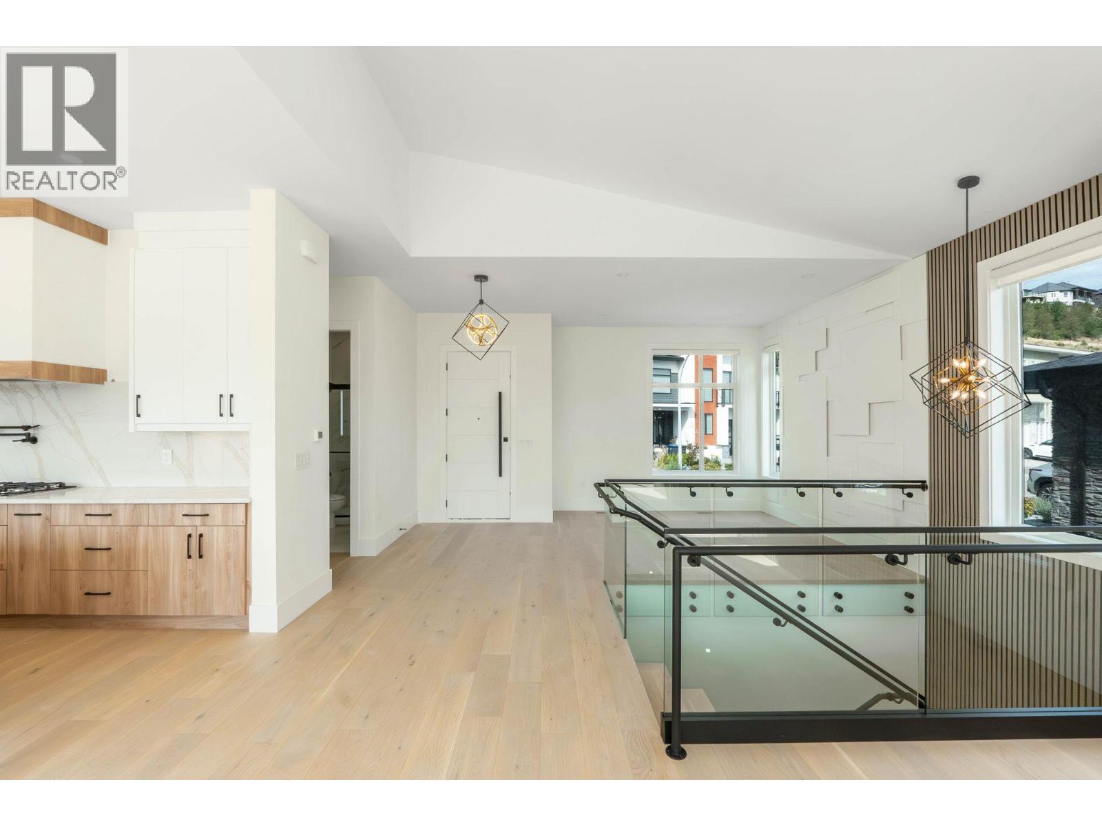 Picture for Unit #30, 830 Westview  Way https://www.cirrealty.ca/reb/bc/2/10366242_77.jpg