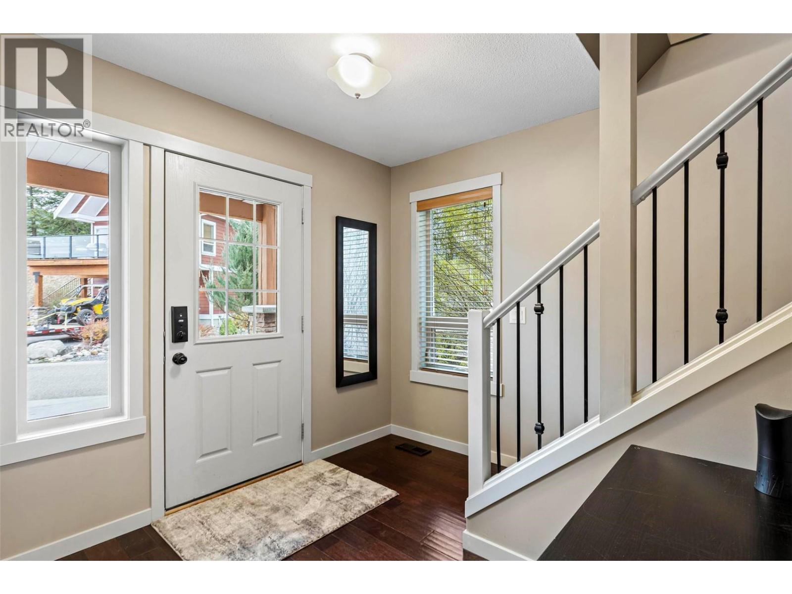 Picture for 6953 Terazona  Drive https://www.cirrealty.ca/reb/bc/2/10366292_19.jpg