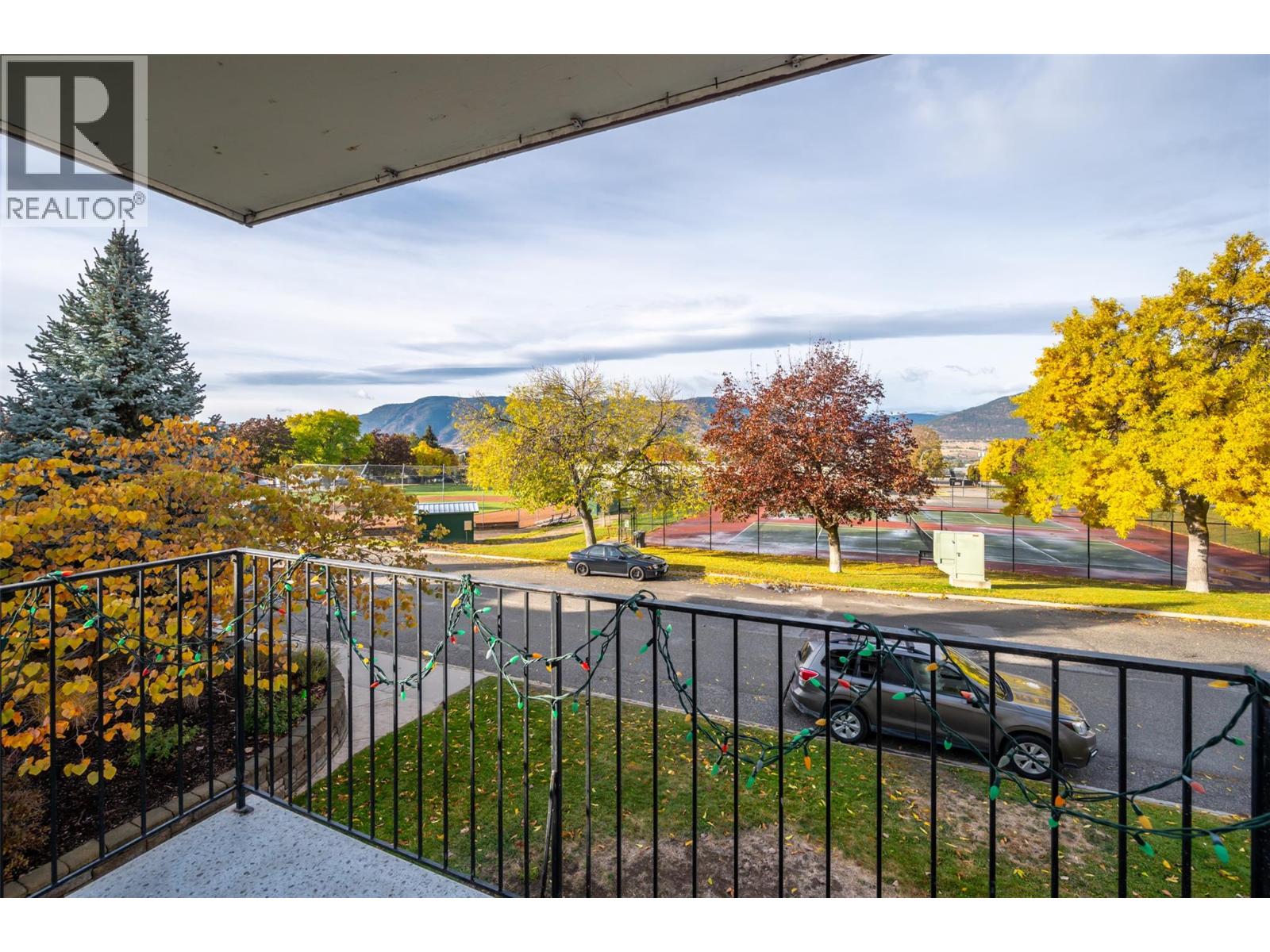 Picture for Unit #205, 1300 CHURCH  Street https://www.cirrealty.ca/reb/bc/2/10366422_24.jpg