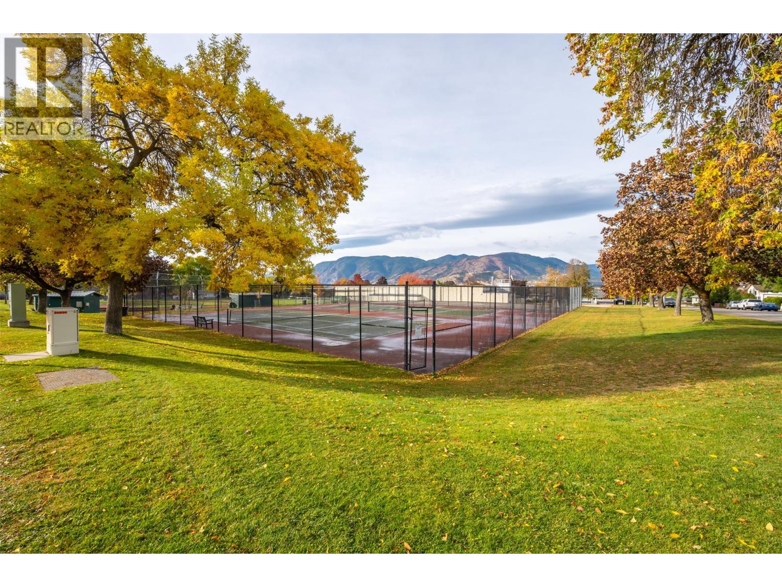 Picture for Unit #205, 1300 CHURCH  Street https://www.cirrealty.ca/reb/bc/2/10366422_32.jpg