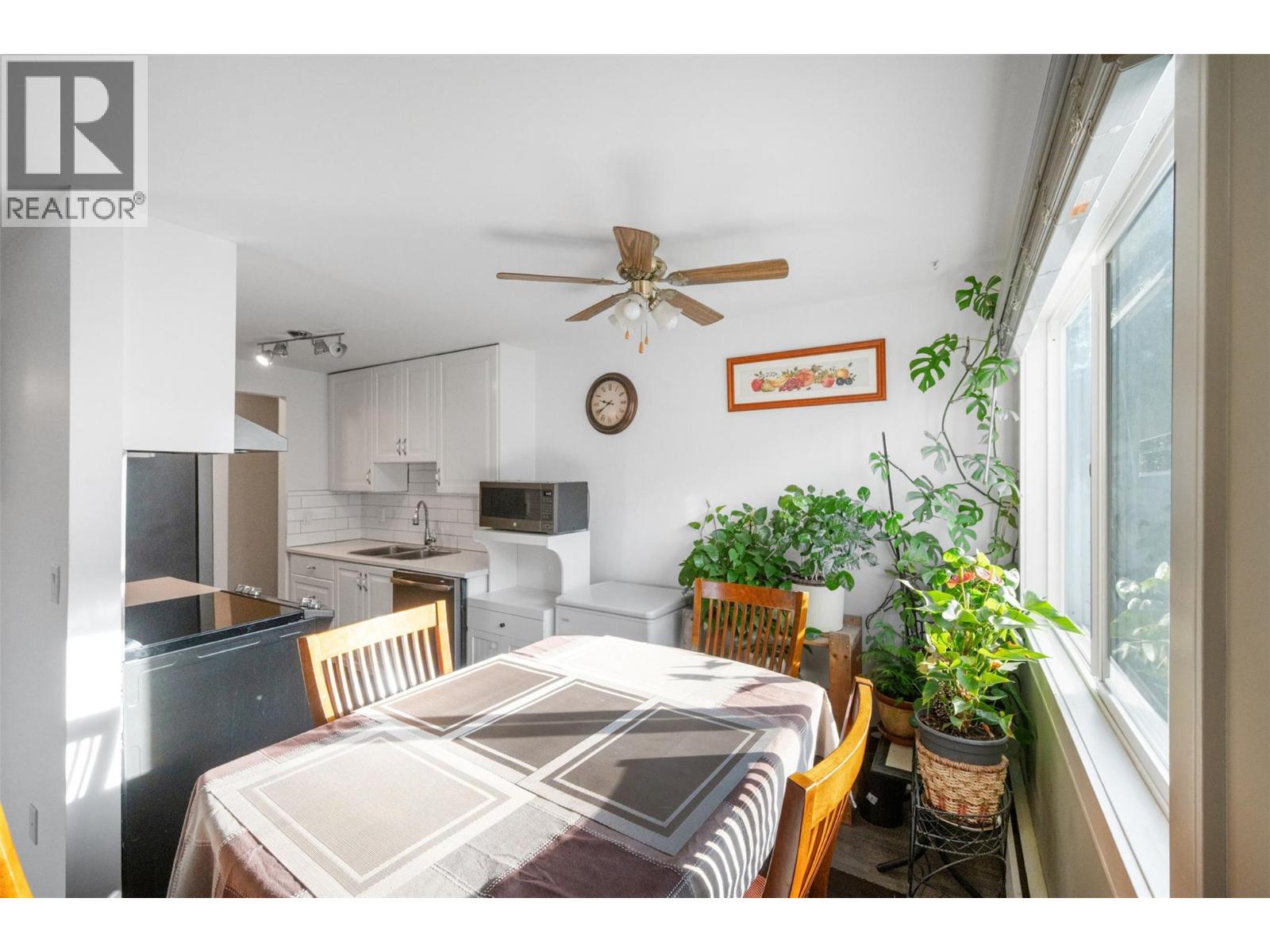 Picture for Unit #205, 1300 CHURCH  Street https://www.cirrealty.ca/reb/bc/2/10366422_9.jpg