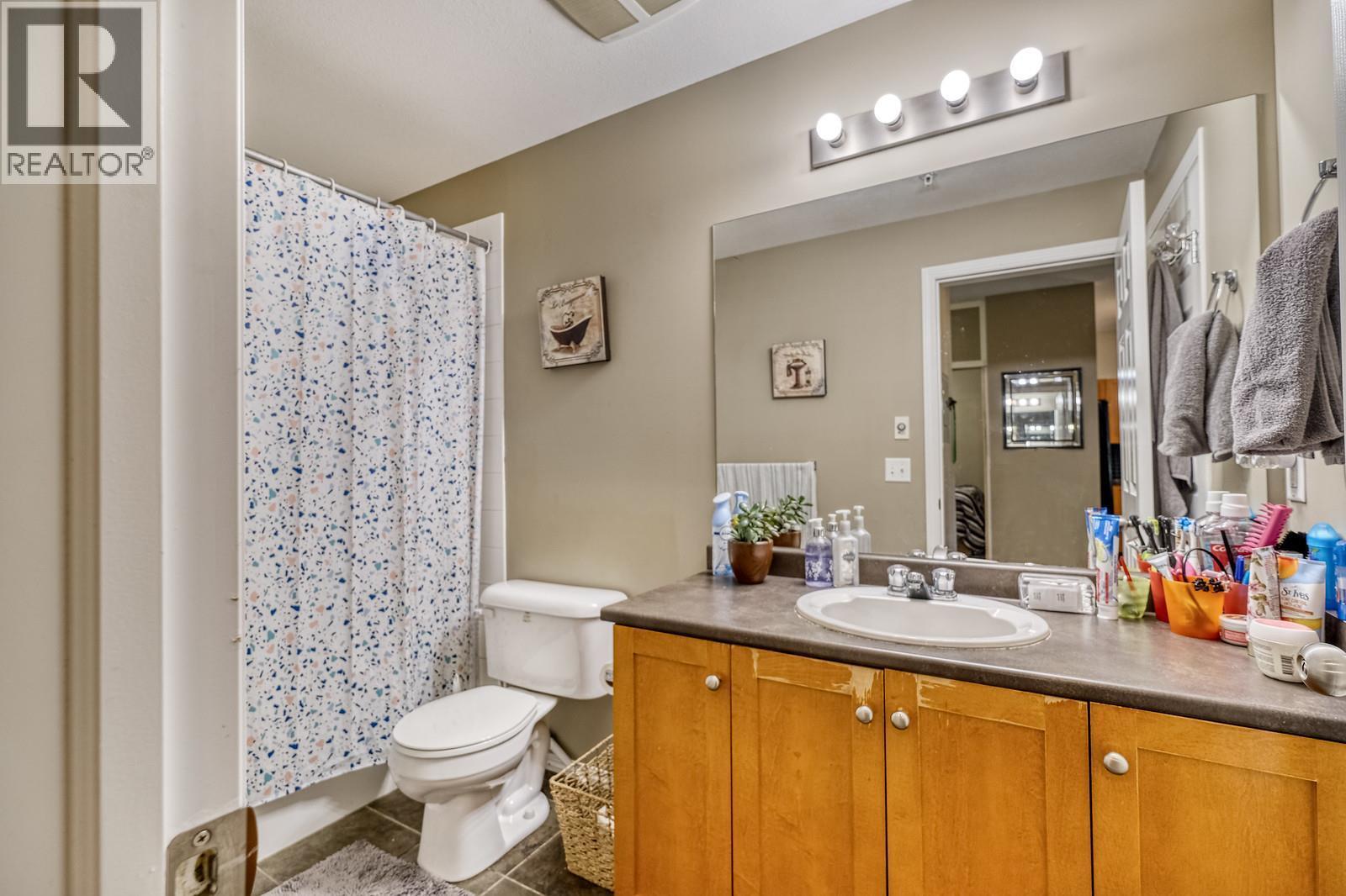 Picture for Unit #2305, 1873 Country Club  Drive https://www.cirrealty.ca/reb/bc/2/10366762_8.jpg