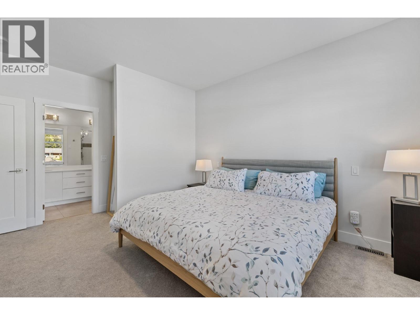 Picture for Unit #12, 115 Wyndham  Crescent https://www.cirrealty.ca/reb/bc/2/10366852_23.jpg