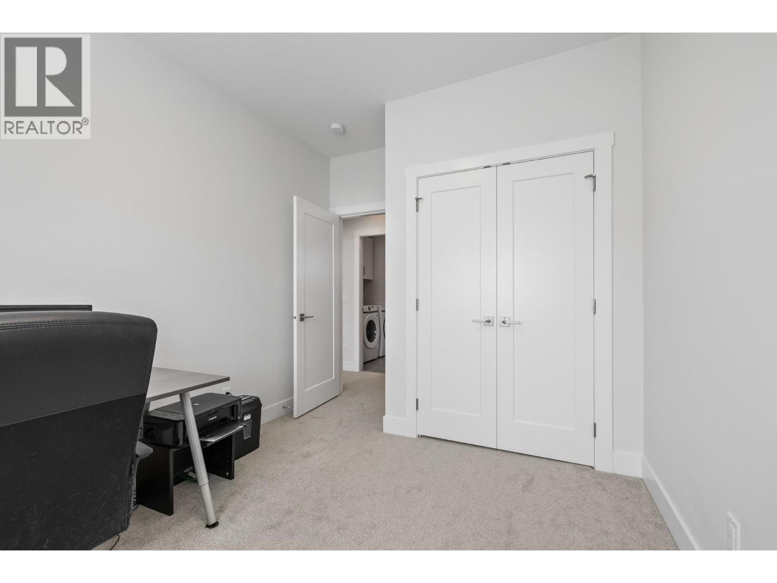 Picture for Unit #12, 115 Wyndham  Crescent https://www.cirrealty.ca/reb/bc/2/10366852_31.jpg